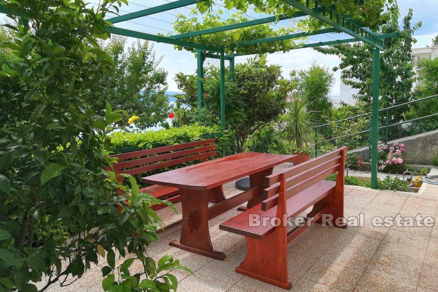 Makarska - Maison partiellement meublée avec piscine