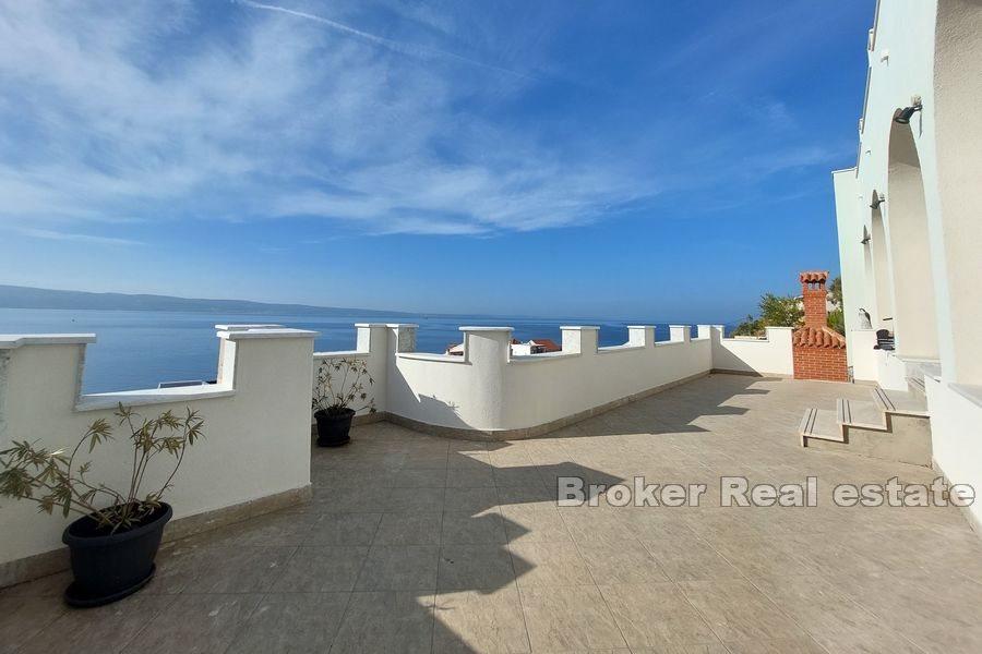 Omis - Haus in der Nähe von Meer und Strand