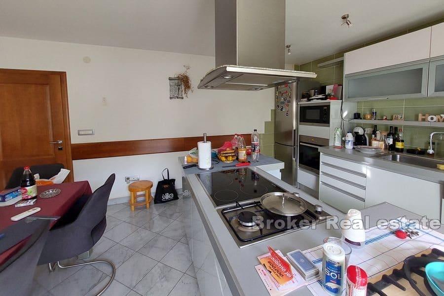 Omiš - Dom v blízkosti mora a pláže