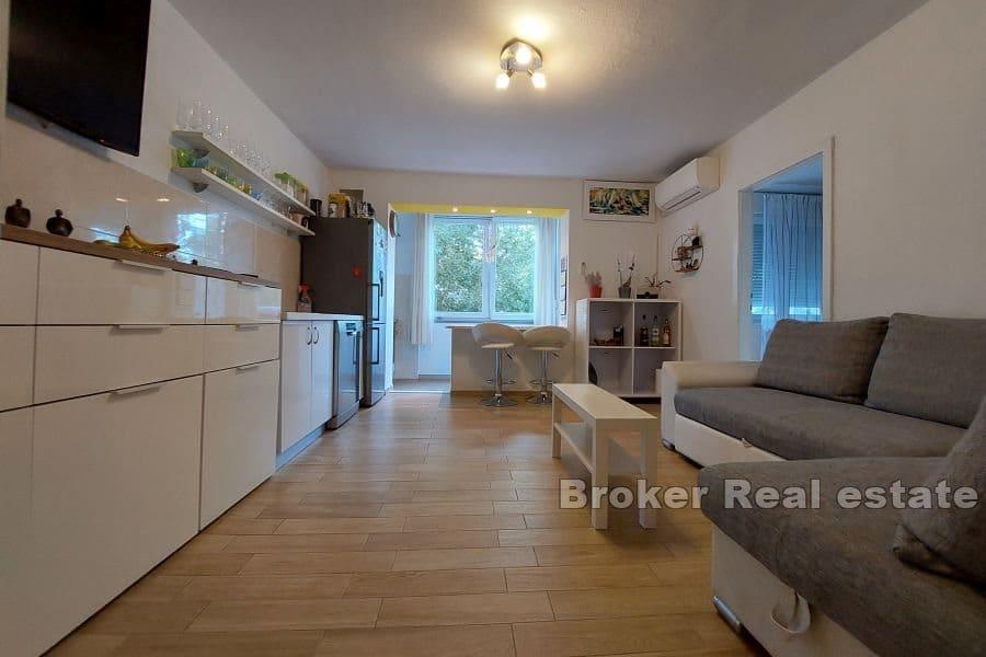 Omis - Two-room apartment near the sea