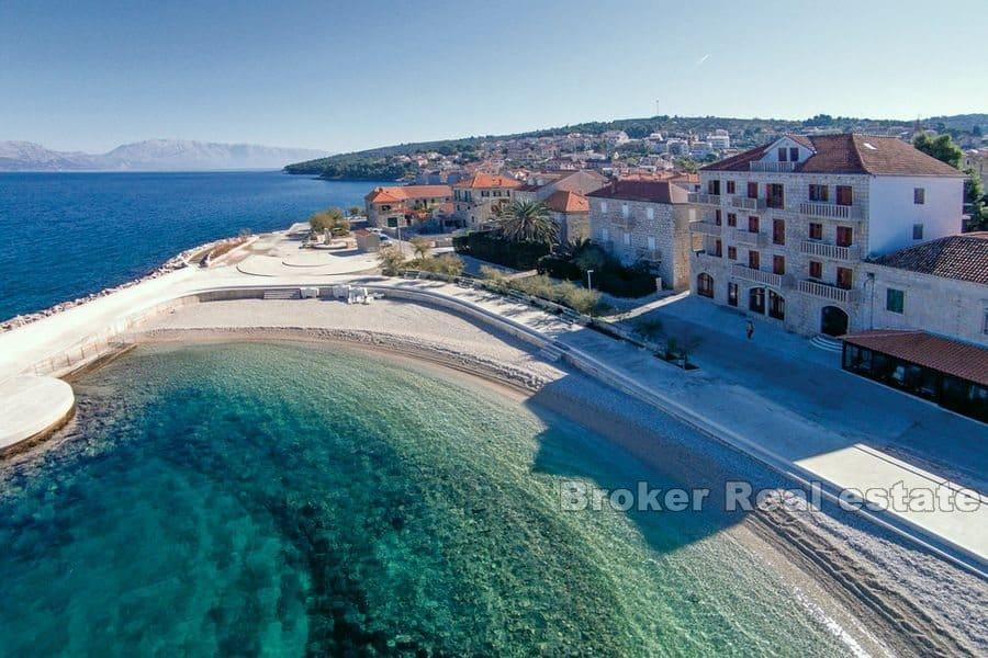 Brac - Przestrzeń biznesowa przy plaży