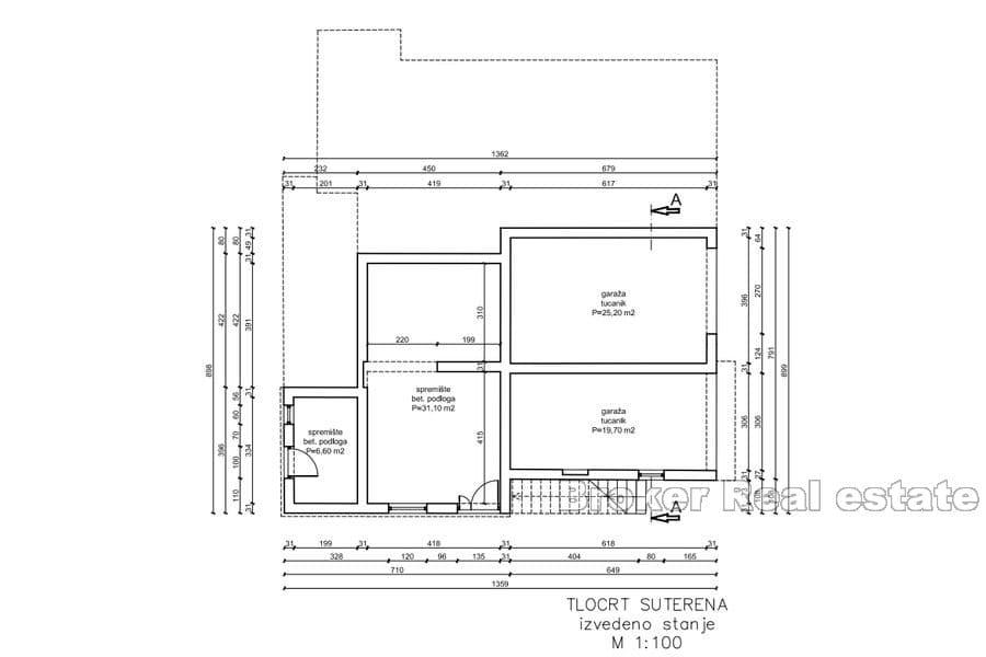 Primošten - Unfinished detached house with a view