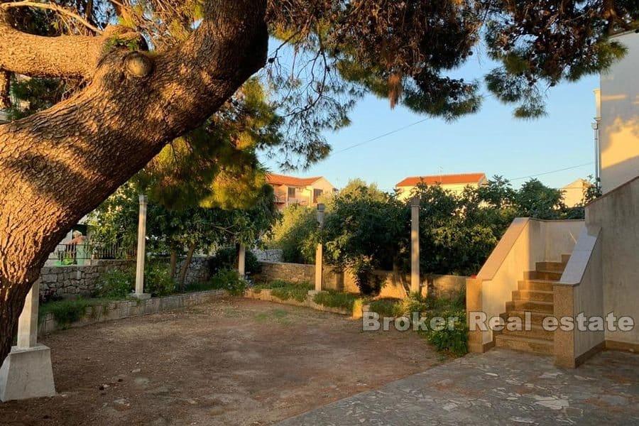 Niedaleko Sibenika - Kamienny dom nad morzem