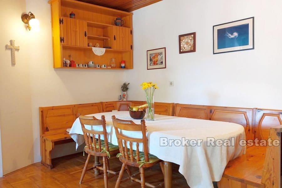 Niedaleko Sibenika - Kamienny dom nad morzem