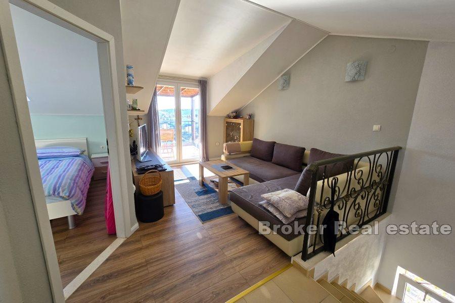 Rogoznica - Hus med havsutsikt, 70 meter från stranden