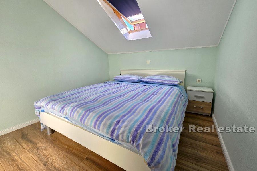 Rogoznica - Hus med havsutsikt, 70 meter från stranden