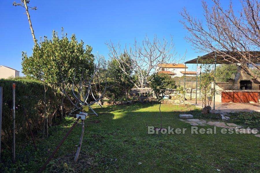 Rogoznica - Apartmanska kuća blizu plaže