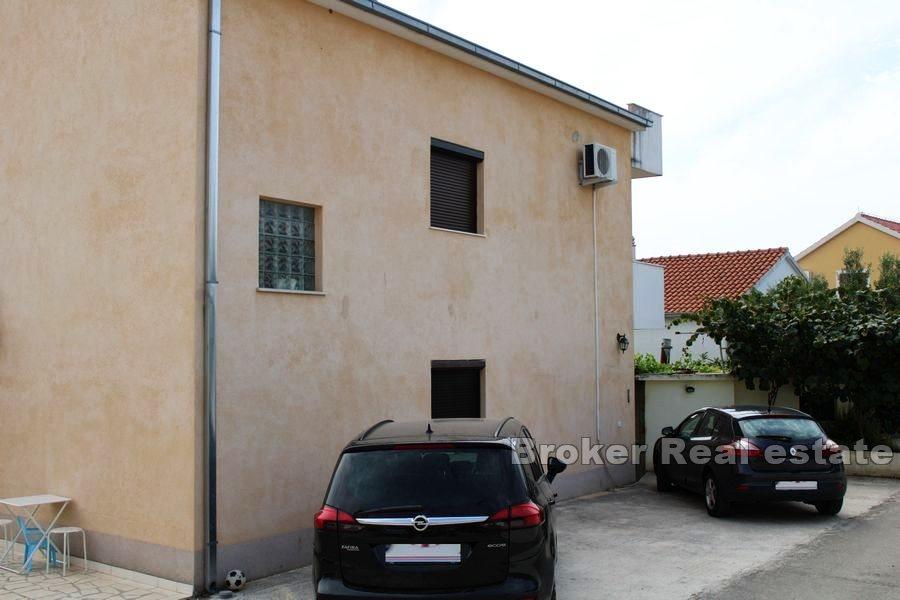 Insel Ciovo - Apartmenthaus mit Meerblick