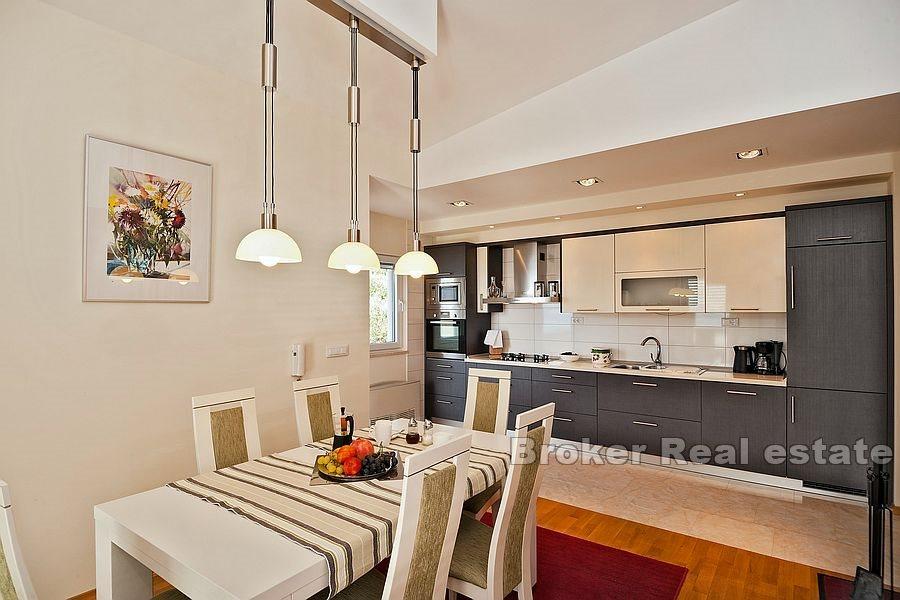 Makarska - House with pool and sea view