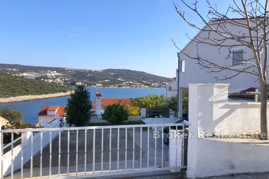 Rogoznica - Samostatně stojící dům s výhledem na moře