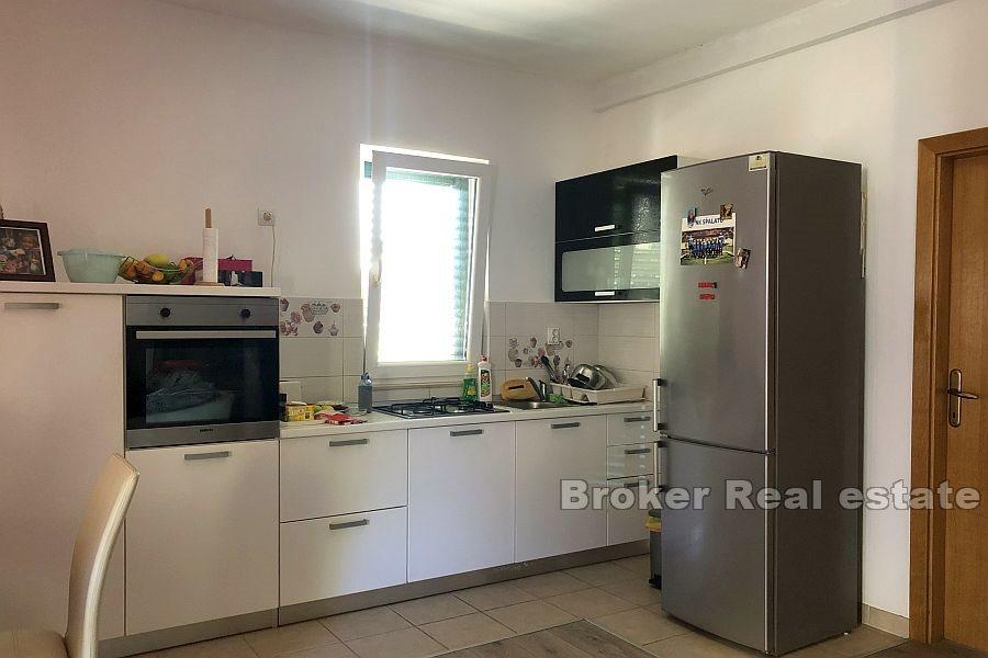 Rogoznica - Spaziosa casa con vista mare