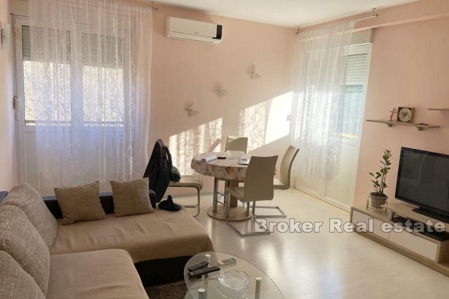 Split, Bol, dwupokojowe mieszkanie w pobliżu centrum miasta