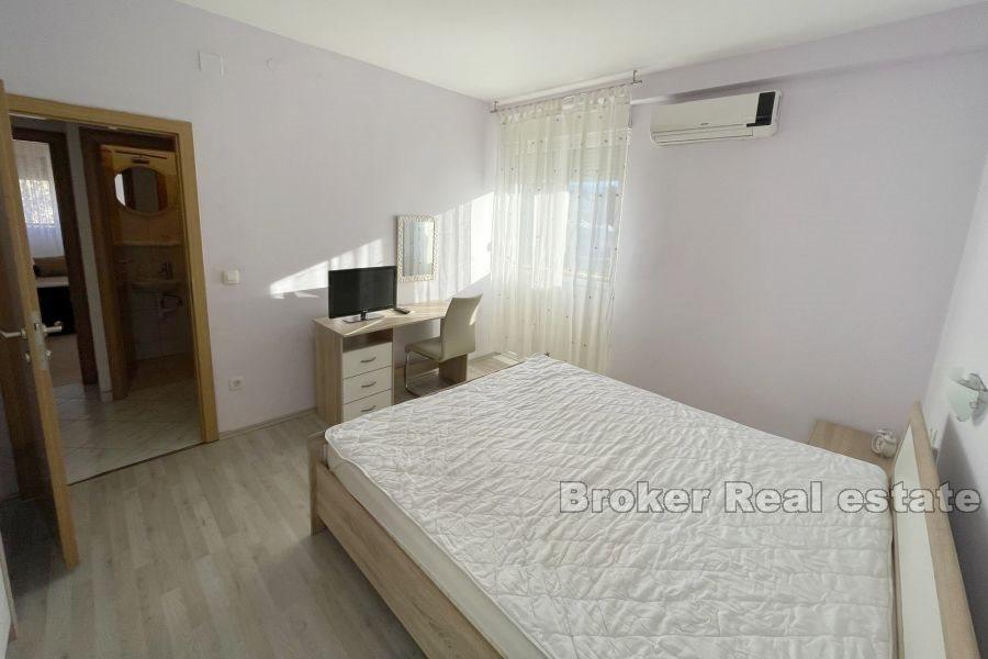 Split, Bol, dwupokojowe mieszkanie w pobliżu centrum miasta