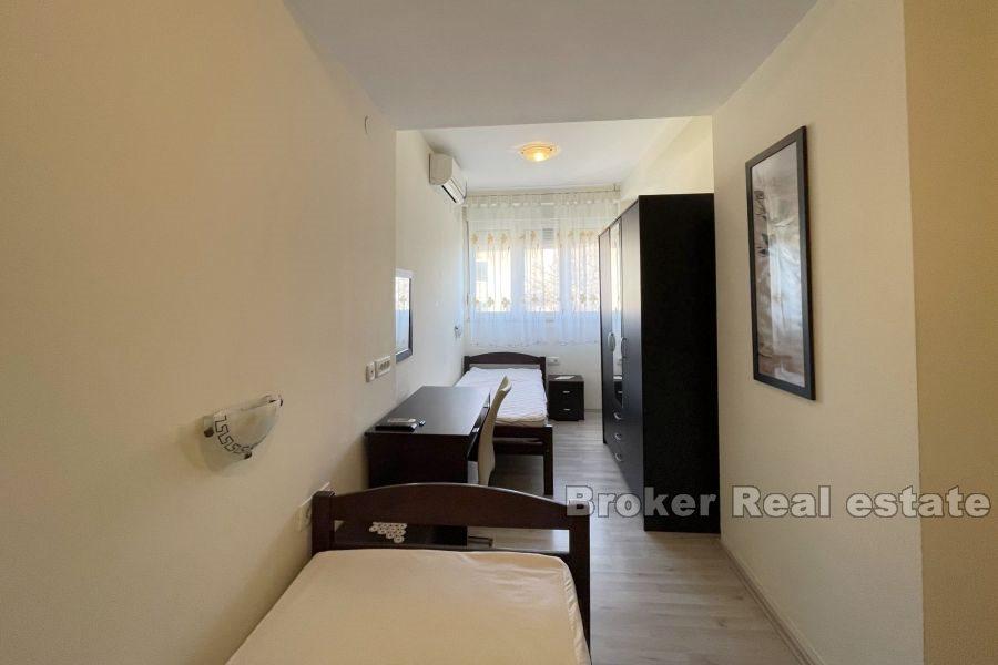 Split, Bol, dwupokojowe mieszkanie w pobliżu centrum miasta