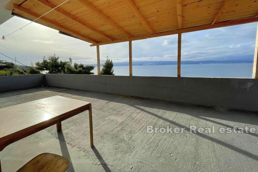 Apartman sa vrtom i pogledom na more