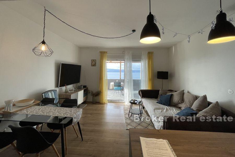 Apartman sa vrtom i pogledom na more