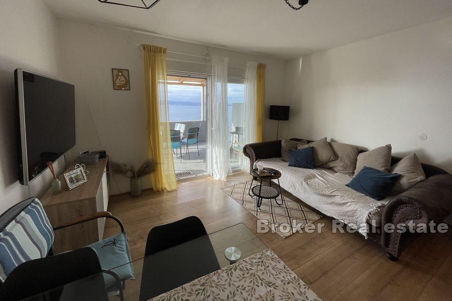 Apartman sa vrtom i pogledom na more