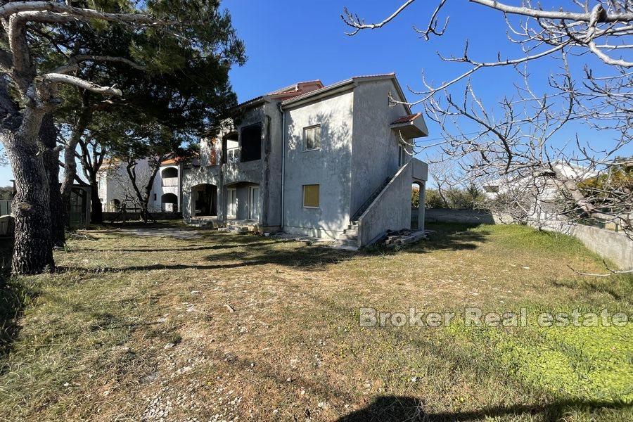 Zadar - Samostatně stojící dům v blízkosti moře