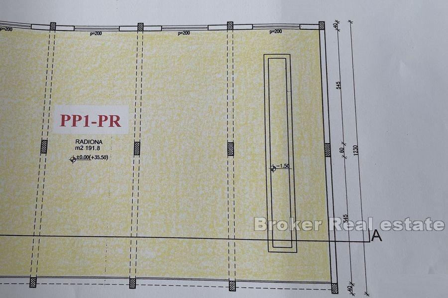Solin - Business - storage space