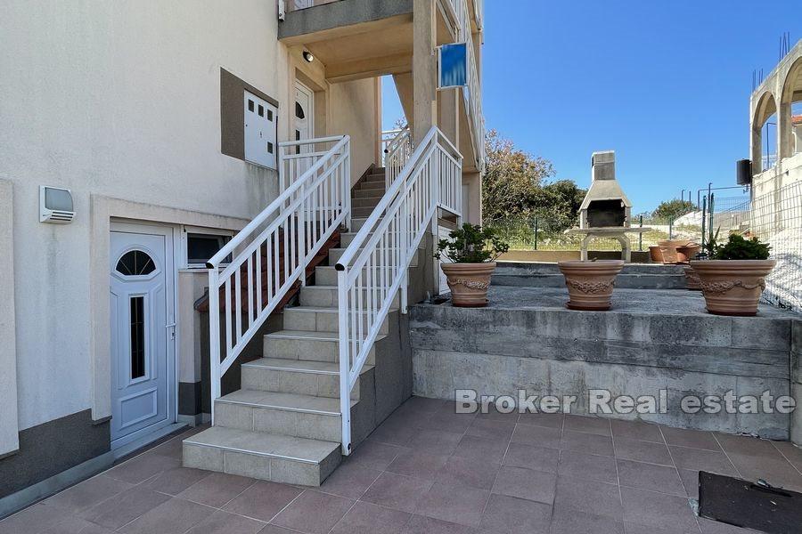 Rogoznica - Leilighetshus med havutsikt