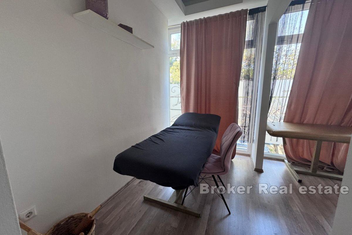 Split, Kman - espace commercial à des fins diverses