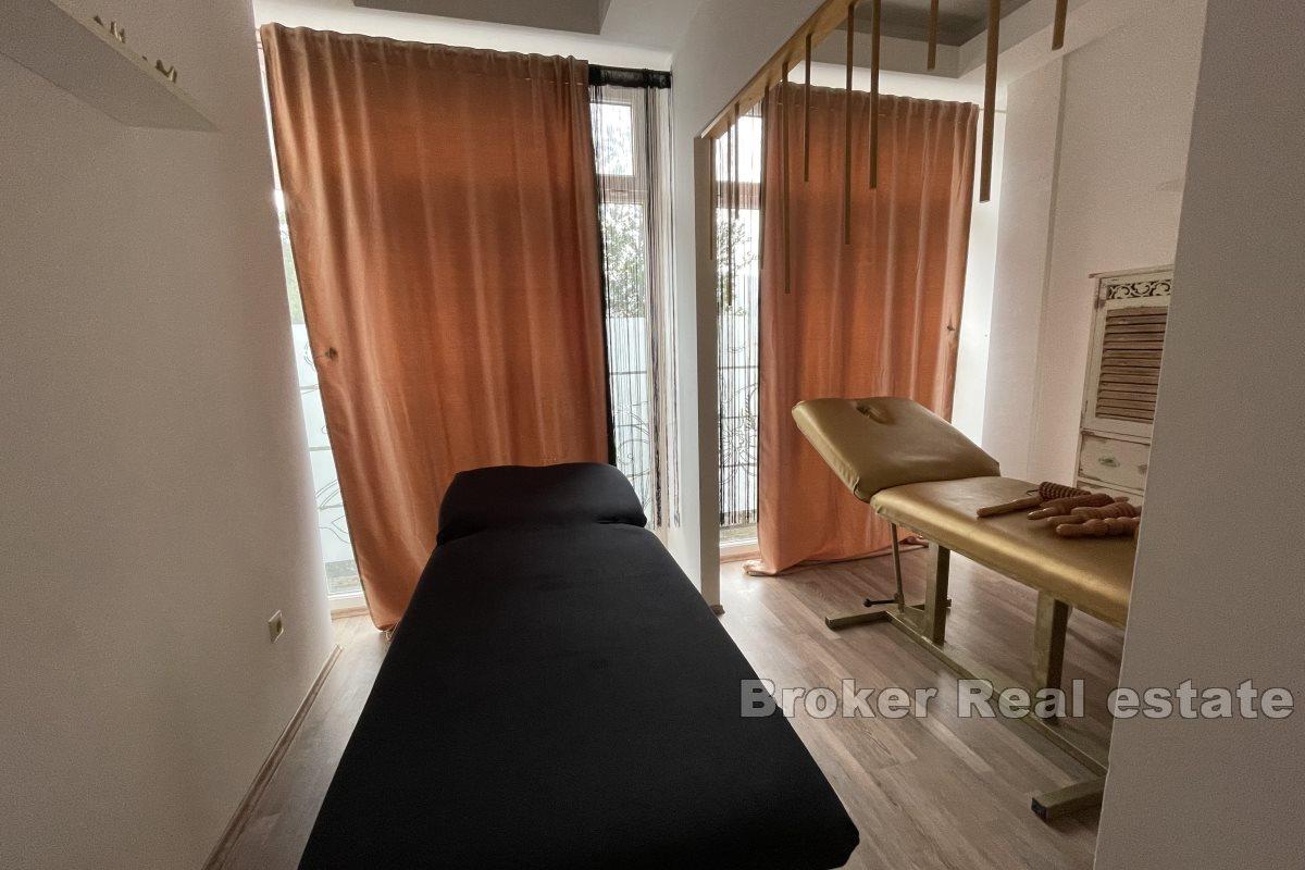 Split, Kman - espace commercial à des fins diverses