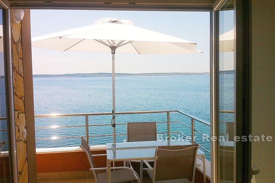 Zadar - Appartement au premier rang de la mer