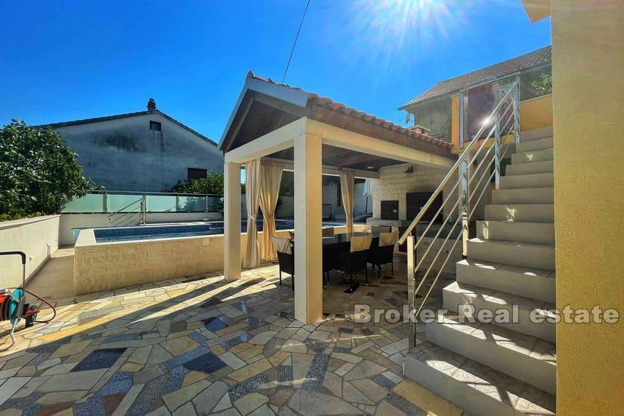 Trogir - Beautiful house near the sea