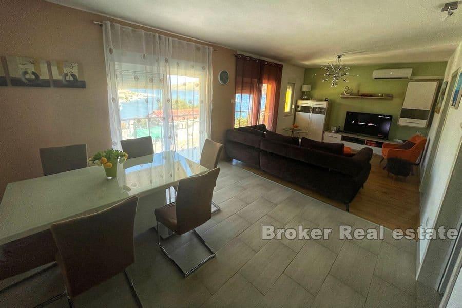 Trogir - Beautiful house near the sea