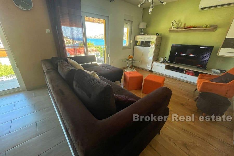 Trogir - Beautiful house near the sea