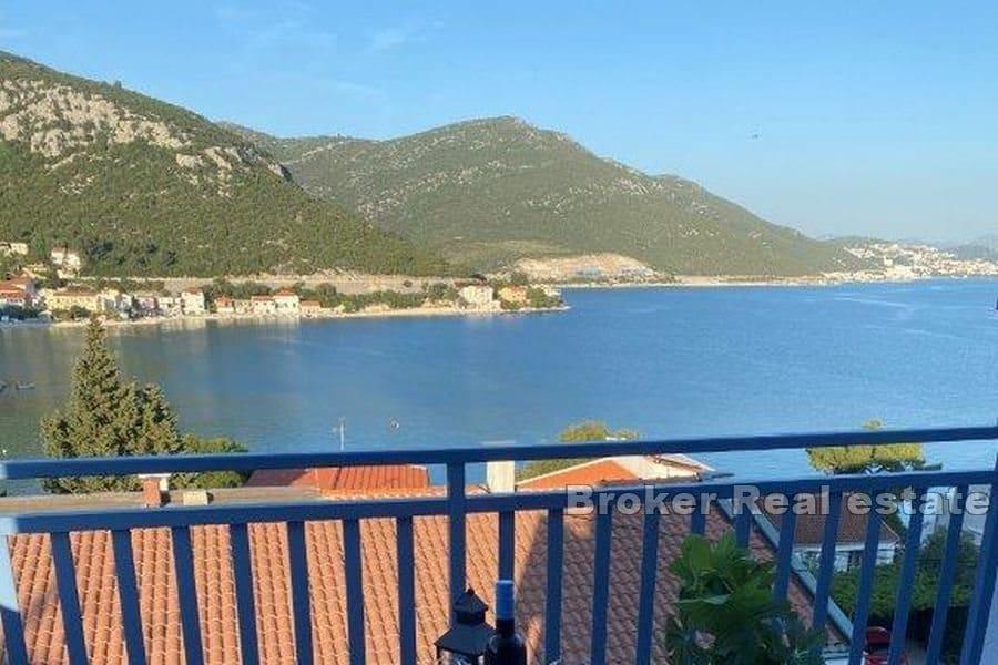 Ploce - Casa con piscina e vista mare