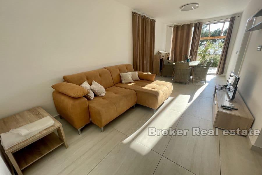 Omis - Nowoczesny apartament z widokiem na morze