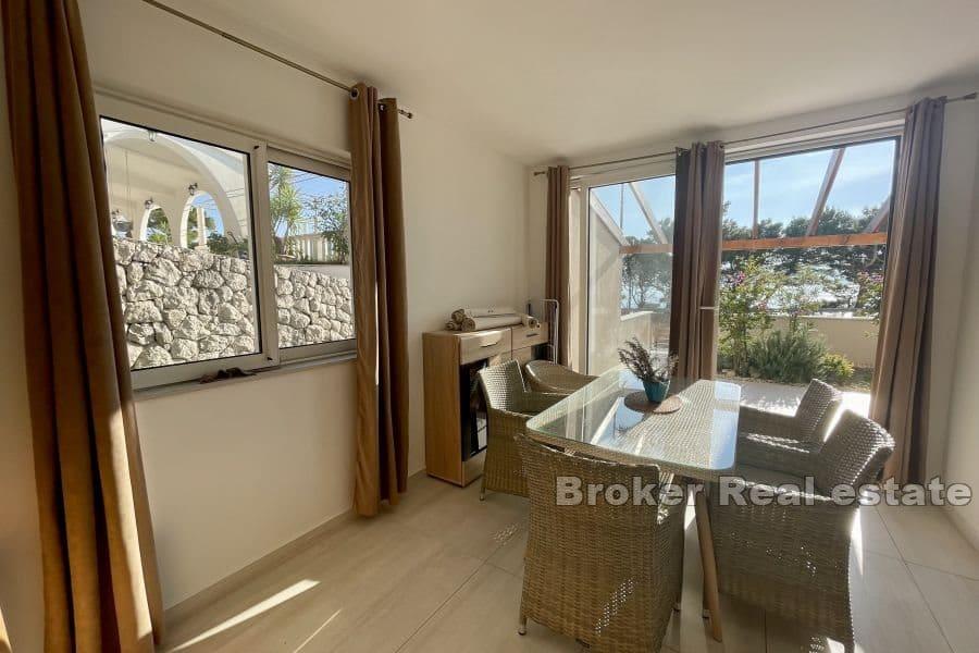 Omis - Nowoczesny apartament z widokiem na morze