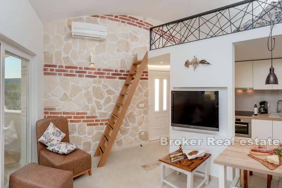 Moderne hus med havutsikt