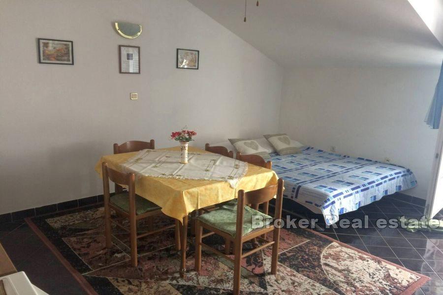 Murter - semi detached house with apartments