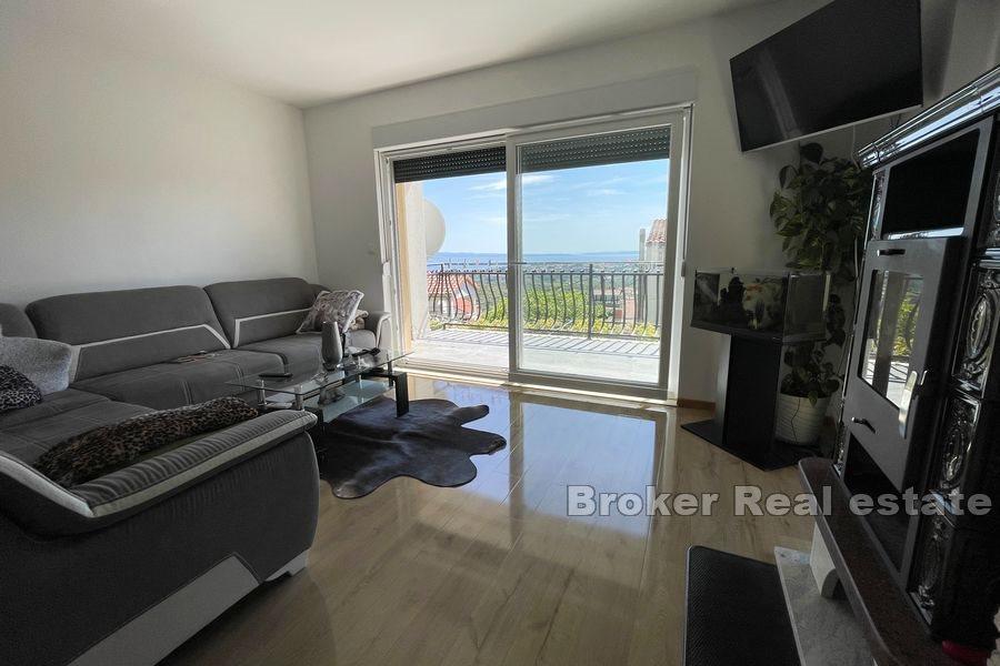 Blízko Split - Samostatne stojaci apartmánový dom