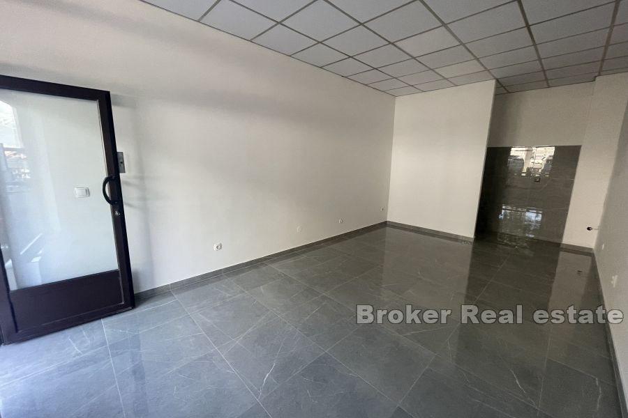 Spalato, Bol - Locale ufficio in affitto vicino alla strada