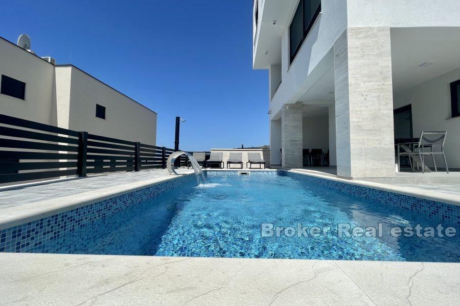 Vodice - Villa jumelée avec vue mer