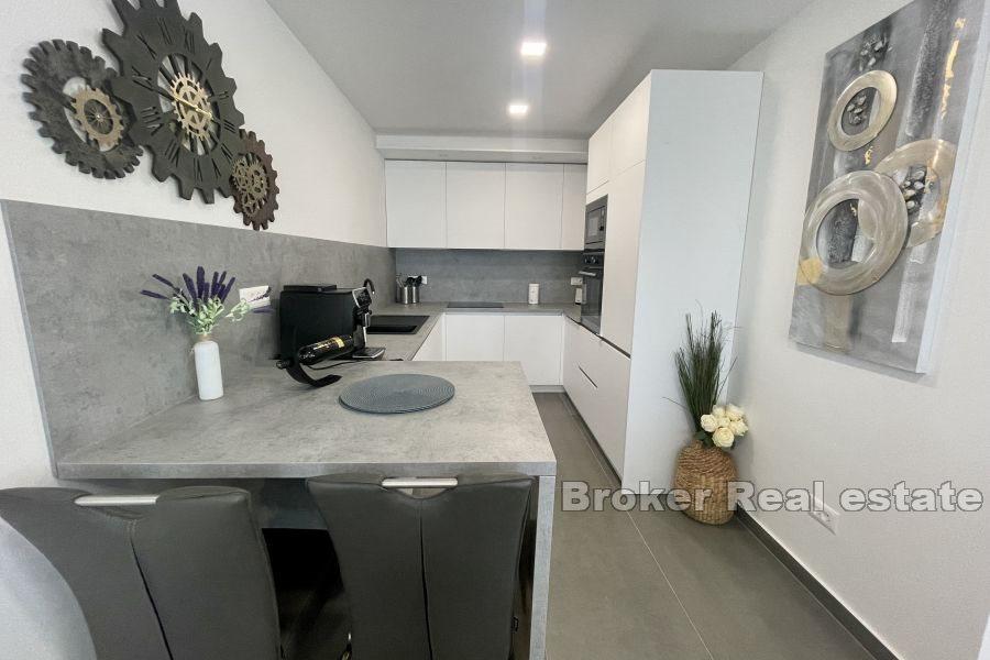 Vodice - Villa jumelée avec vue mer