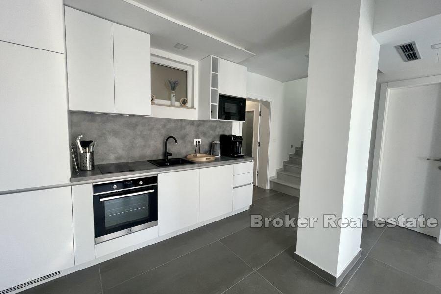 Vodice - Villa jumelée avec vue mer