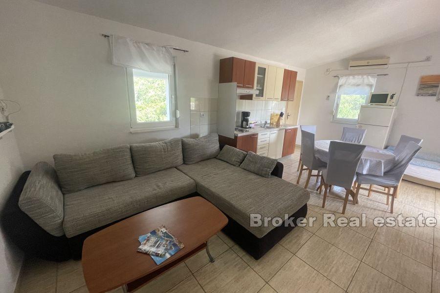 Rogoznica - Freistehendes Haus mit Schwimmbad