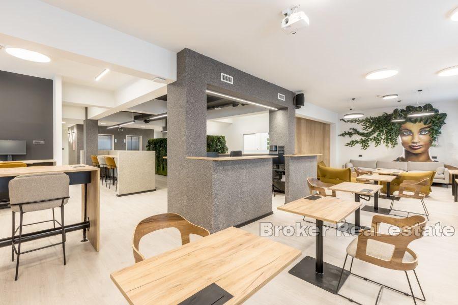 Split 3 - Společné obchodní prostory na frekventovaném místě