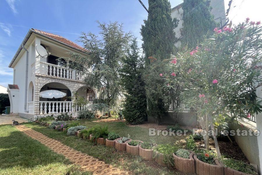 Trogir - Samostatně stojící dům v zajímavé lokalitě