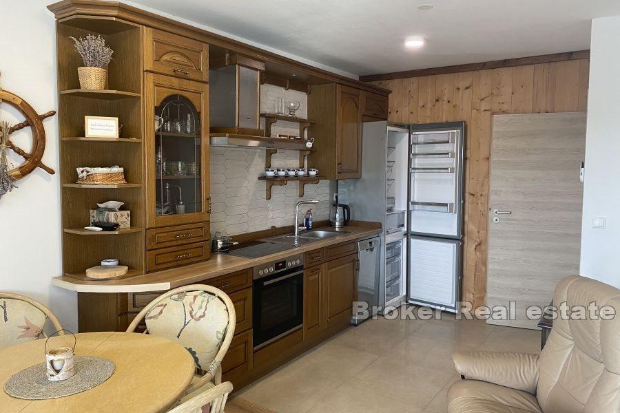 Øya Solta - Leilighetshus med havutsikt