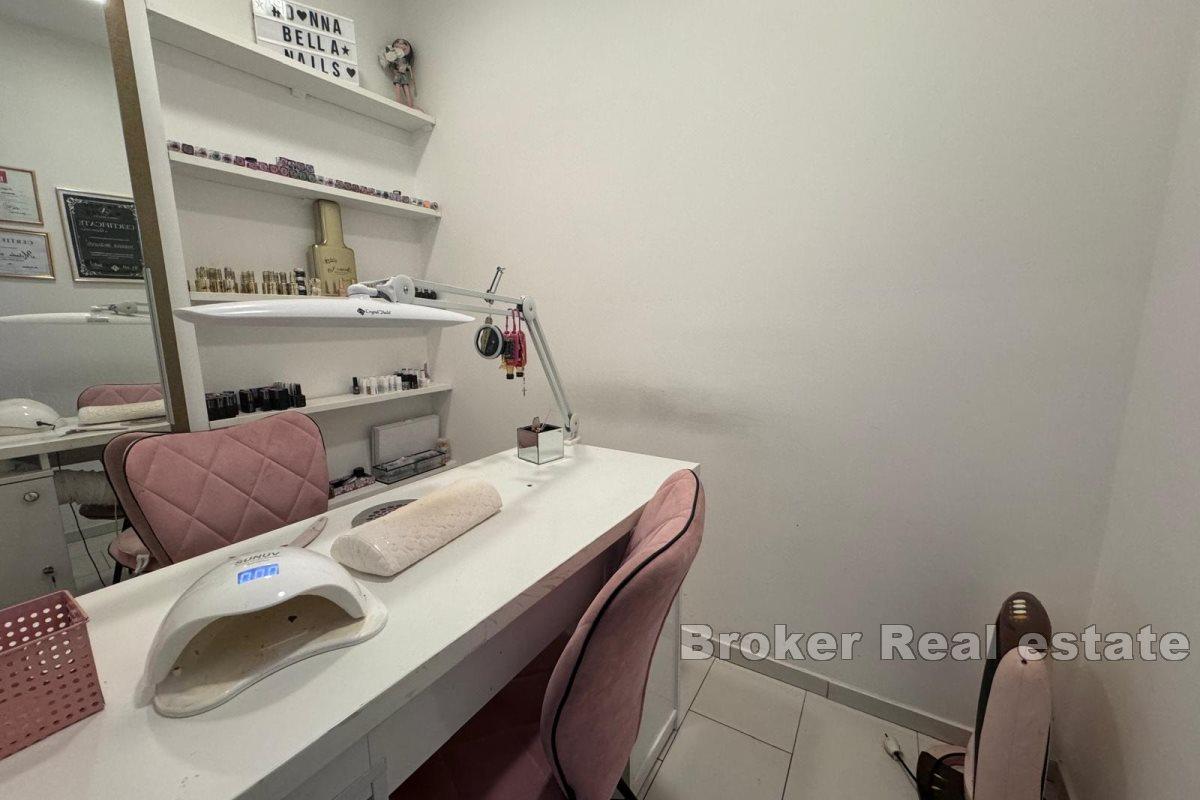 Меблированное офисное помещение