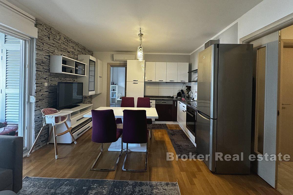 Three-bedroom apartment in Mejasi