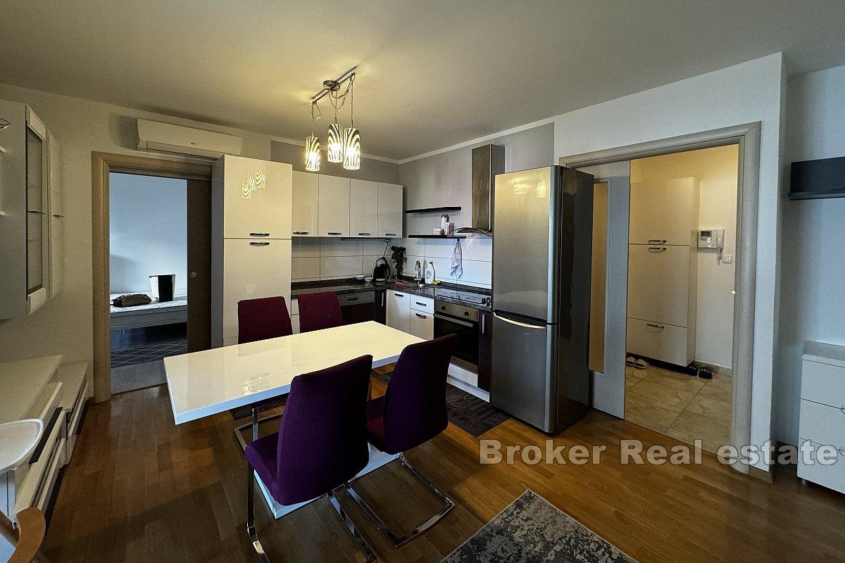 Three-bedroom apartment in Mejasi