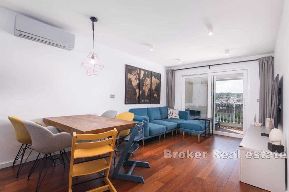Elegantly furnished two-bedroom apartment