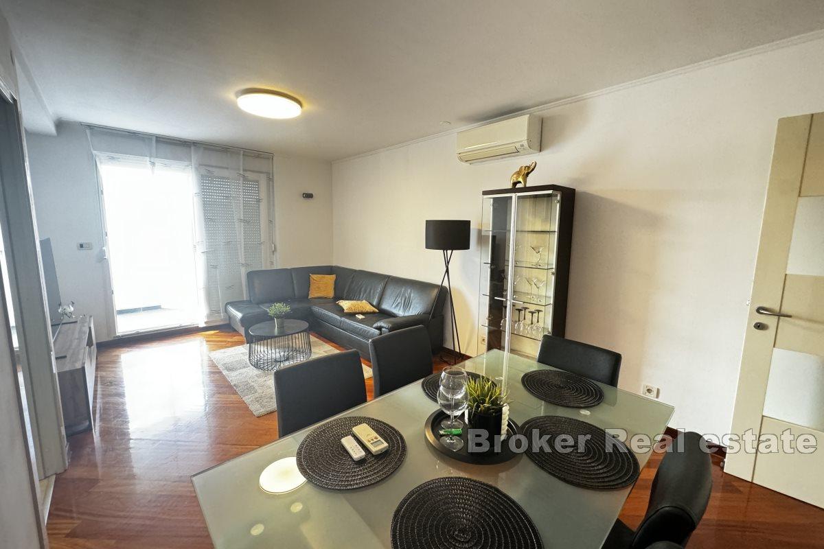 Uređen trosoban apartman