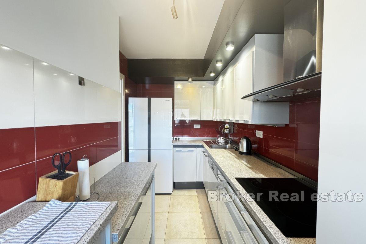 Uređen trosoban apartman